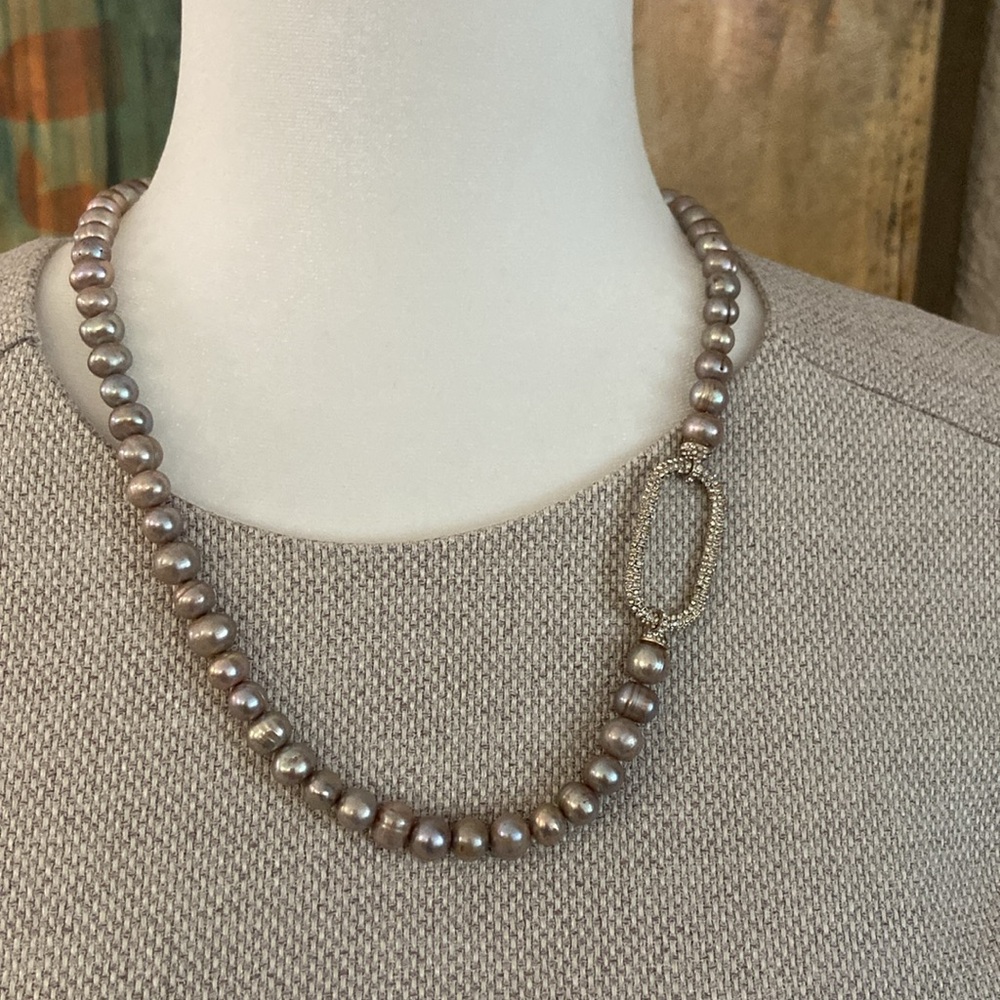 Sale! Chico's freshwater pearls necklace with unique pave link. Gorgeous!